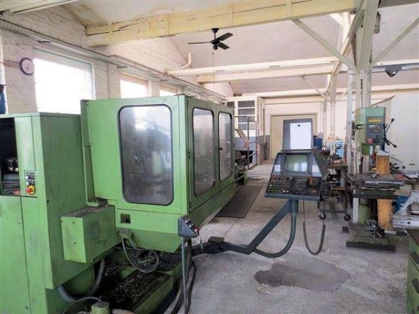 CNC-työstökeskus DECKEL FP 4 ATC 1986