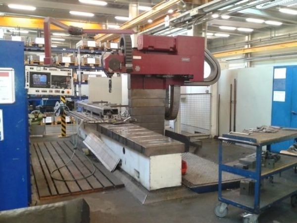 CNC Vertical Machining Center KEKEISEN UBF 200 1992