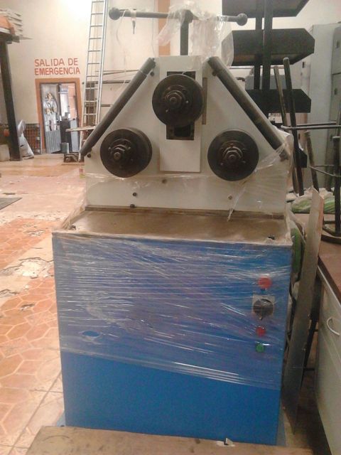 Piegaferre da barra S-TECH NMRV 2012