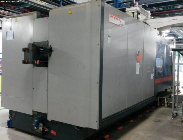 Máquina de moldeo por inyección de plásticos SANDRETTO MEGA 11595/1300 2000