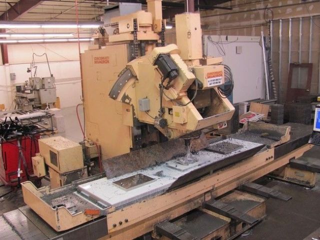 Vertikal CNC Fräszentrum CINCINNATI 20 V 120 1989