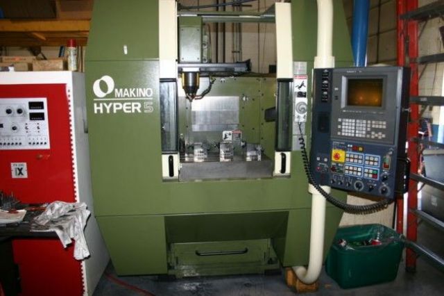 CNC Vertical Machining Center MAKINO HYPER 5 1998