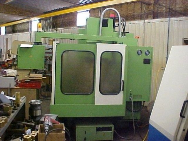 CNC Vertical Machining Center TAKANG VMC-610 1995