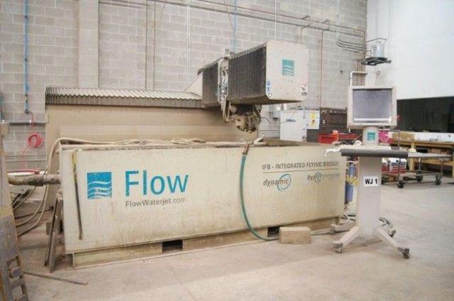 2D vesisuihkun FLOW MACH3 IFB 4X8 2010