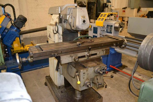 万能铣床 FEXAC U M 1990