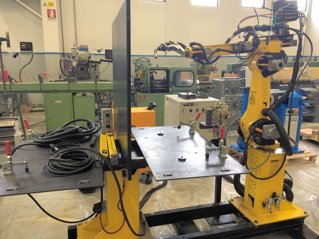 Hegesztő robot RRR ATOM 10 2001