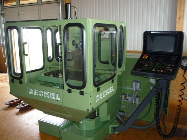 Fresadora CNC DECKEL MAHO FP A 2 1996