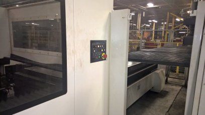 Máquina de corte por láser 2D MAZAK 3015 2012