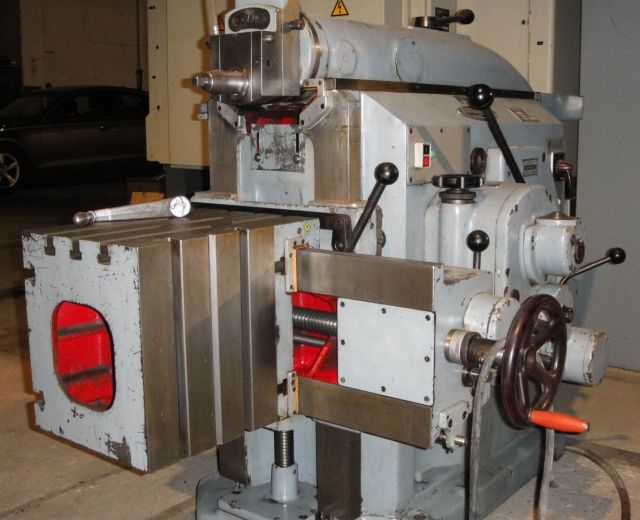 Máquina de moldar STRIGON UNGARN GH 400 A 1975