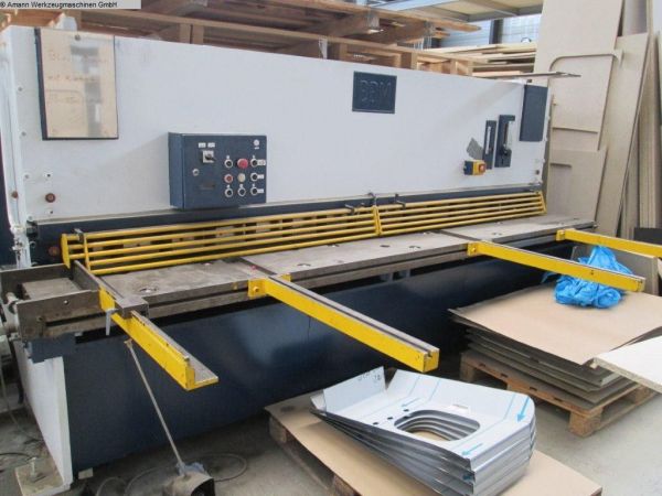 Hydraulinen giljotiini leikkaus BBM 3000x8 1986