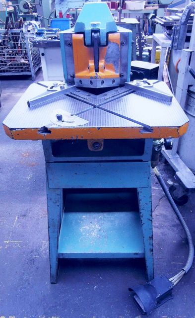 Punzonadora INDUMASCH P  130 1979