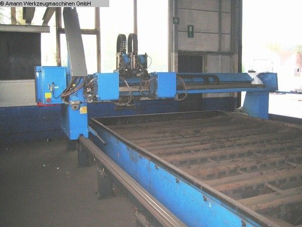 Maquina de corte plasma 2D SAF OERLIKON PLASMATOM 30 HPC 2006
