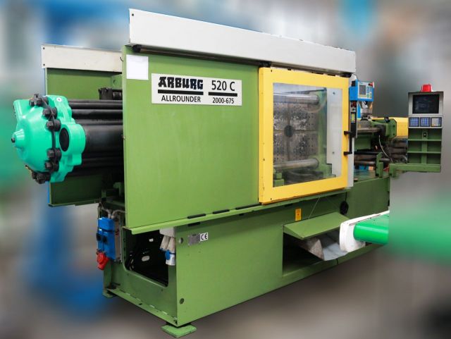 Máquina de moldeo por inyección de plásticos ARBURG 520 C 2000-675 1997