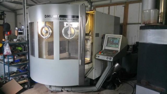 Centro di lavoro verticale CNC DECKEL Maho DMU 60T 2001