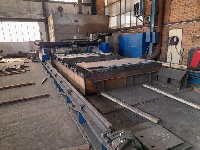 2D plasmaleikkurilla MGM BSM DP 4000 2002