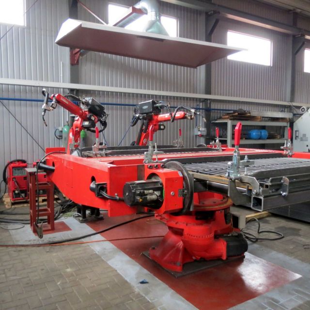 Welding Robot COMAU C4G RCC1 PW 2007