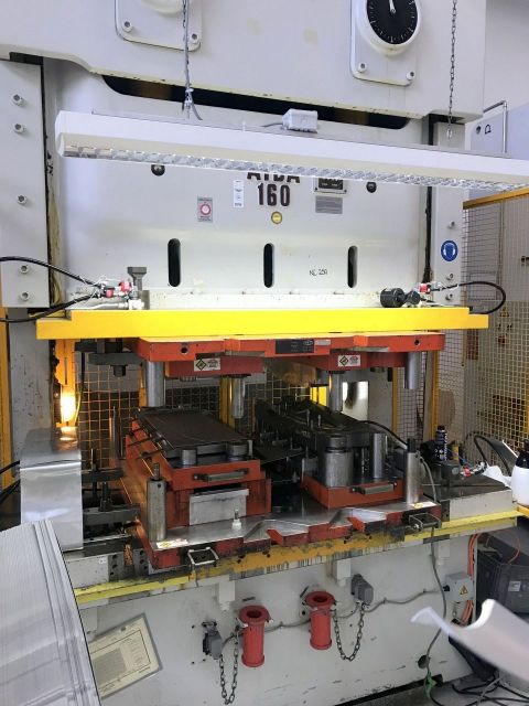 Presse excentrique AIDA NC2-160-2 2000
