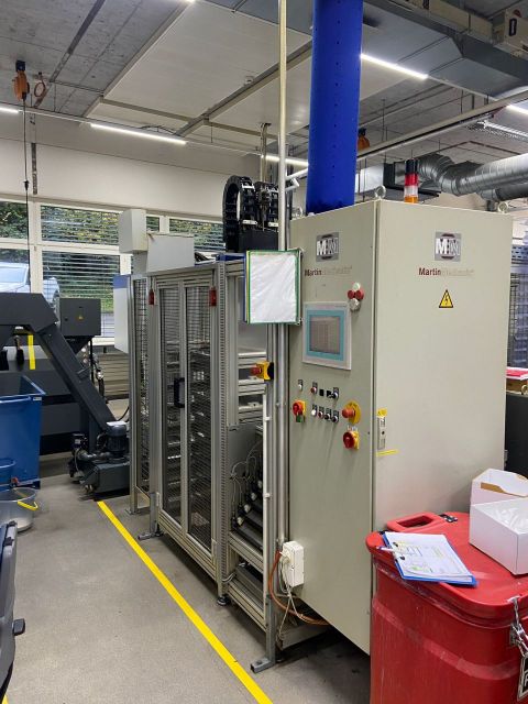 Fresadora CNC STAMA MC-331/S 2004