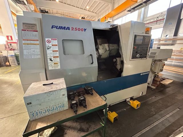 CNC Lathe DAEWOO Puma 2500Y 2004
