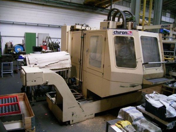 CNC Vertical Machining Center CHIRON FZ 16 1985