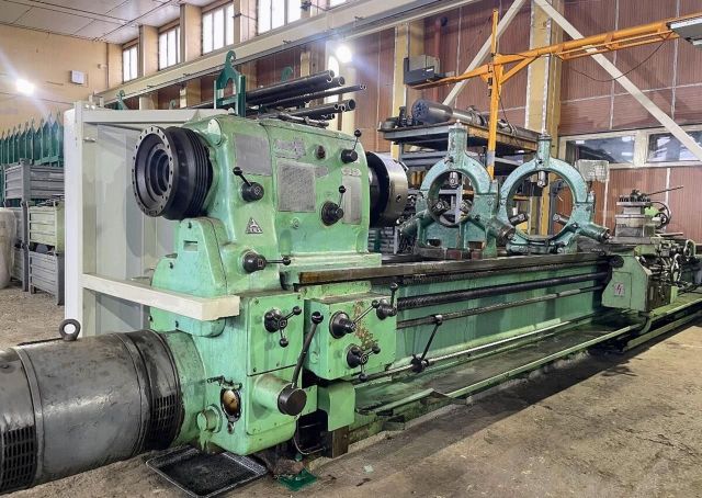 Universele draaibank TOS SU 80A/5000 2025