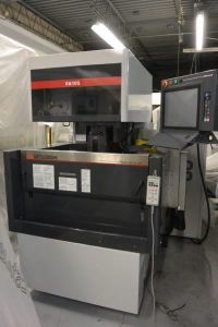 Ledning elektrisk utladning maskin MITSUBISHI FA-10 S 2011-Bilde 4