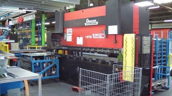 CNC hydraulisk trykk brems AMADA PROMECAN HFB 125/3 1998