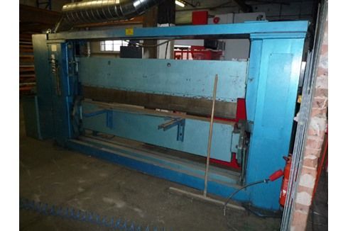 Vouwmachine voor plaatbewerking KEETONA HYDROFORM HUF 818 1983
