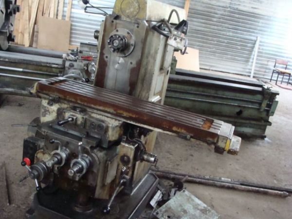 Horizontal Milling Machine STANKOIMPORT 6 T 80 1990